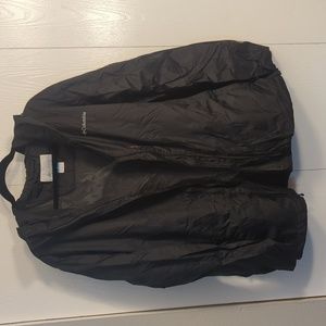 Columbia rain jacket; 1X, black